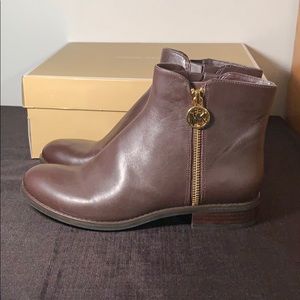 MICHAEL KORS LAINEY FLAT BOOTIE